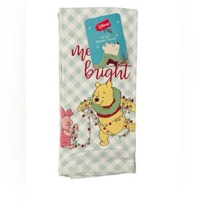 Disney Winnie The Pooh 2 Pack Kitchen Towels Christmas 
16in x 26in
100% Cotton